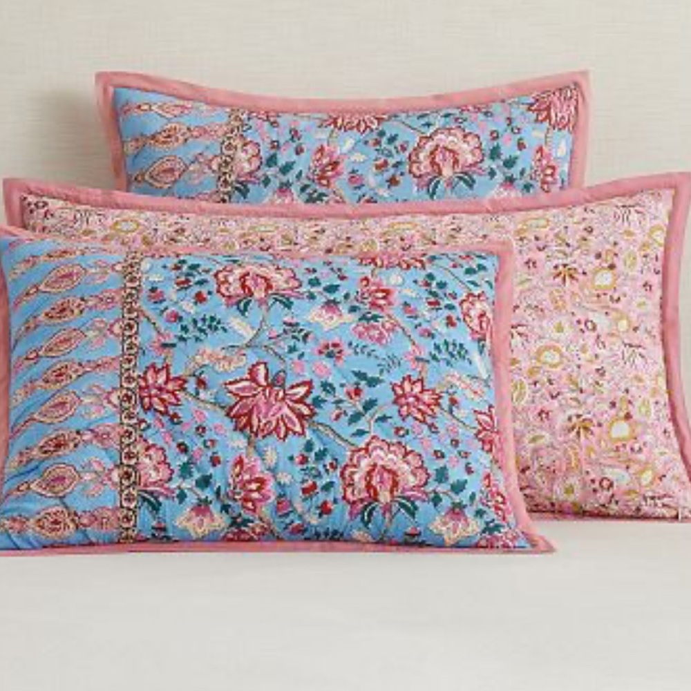 Set of 2 Pottery Barn Shannon Reversible Quilted King Size Shams Beautiful